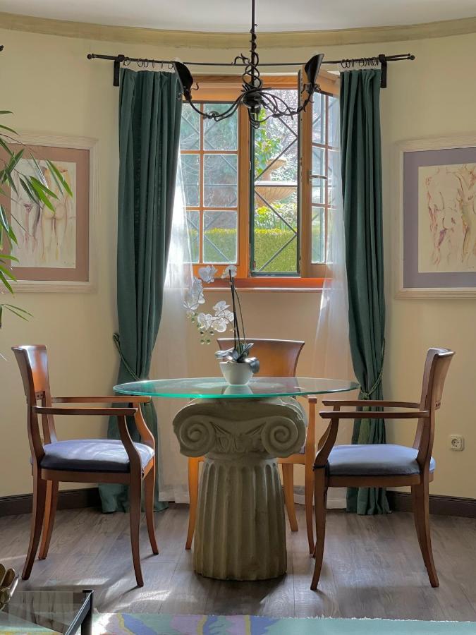 Buda Hills Villa Apartment Boedapest Buitenkant foto