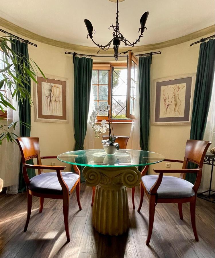 Buda Hills Villa Apartment Boedapest Buitenkant foto